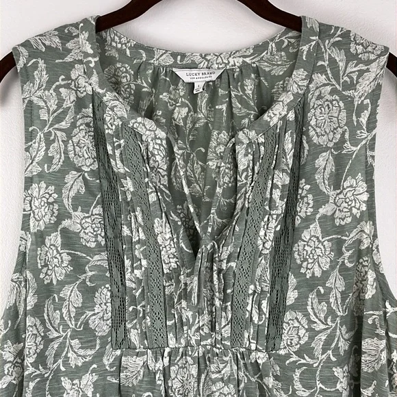 Lucky Brand women’s green floral swing tank. Size Large - Picture 2 of 8